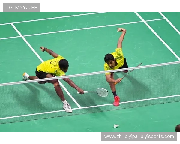 羽毛球接杀很尖的球